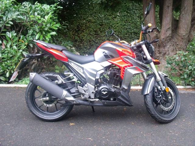 Lexmoto Viper VIPER SK 125-22A  **SOLD** Another due in soon Naked Petrol Red