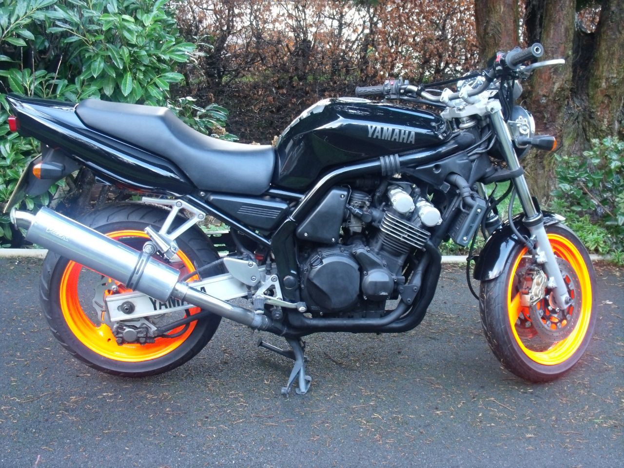 1998 Yamaha FZ400